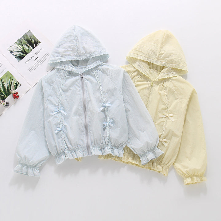 Damen nan romantische Kapuzenjacke mit Spitzendekor, Zierschleifen und gerafftem Saum Echo Archiv