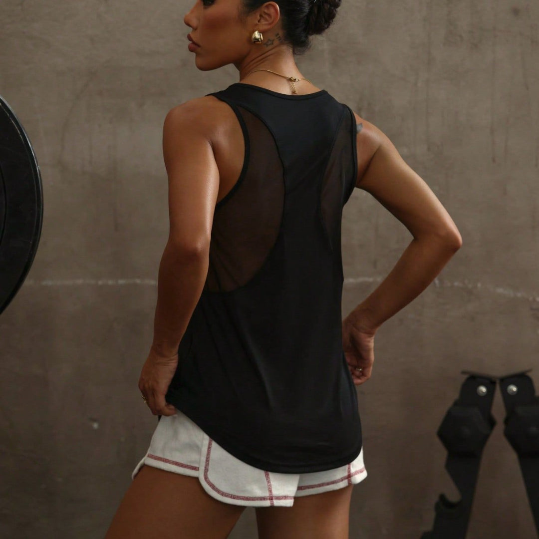 Damen Sporttop mit atmungsaktivem Mesh-Einsatz und figurbetonendem Schnitt Echo Archiv
