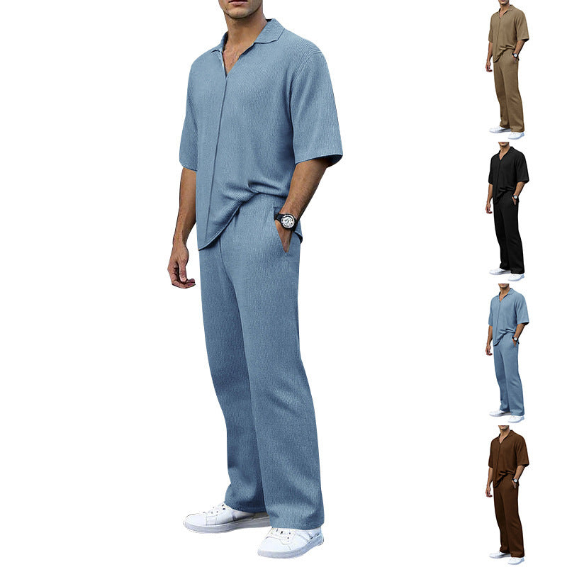 Herren elegantes Freizeit-Outfit aus weichem Strickmaterial mit lässigem Schnitt Echoarchiv