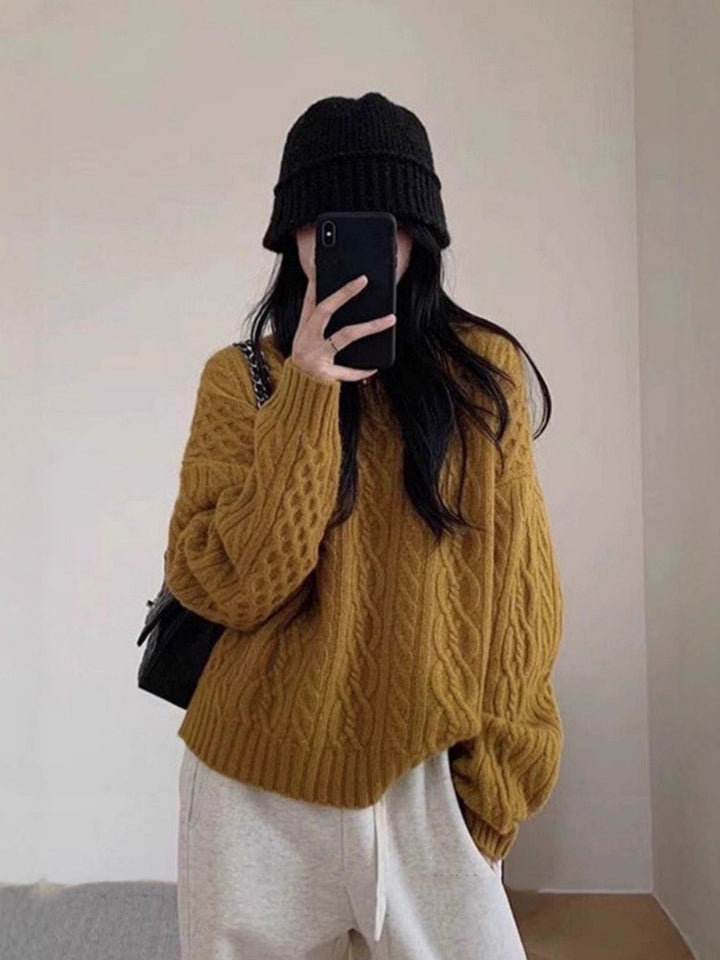 Damen Oversize Zopfmuster‑Pullover mit Rundhalsausschnitt und lässiger Schulterpartie Echoarchiv