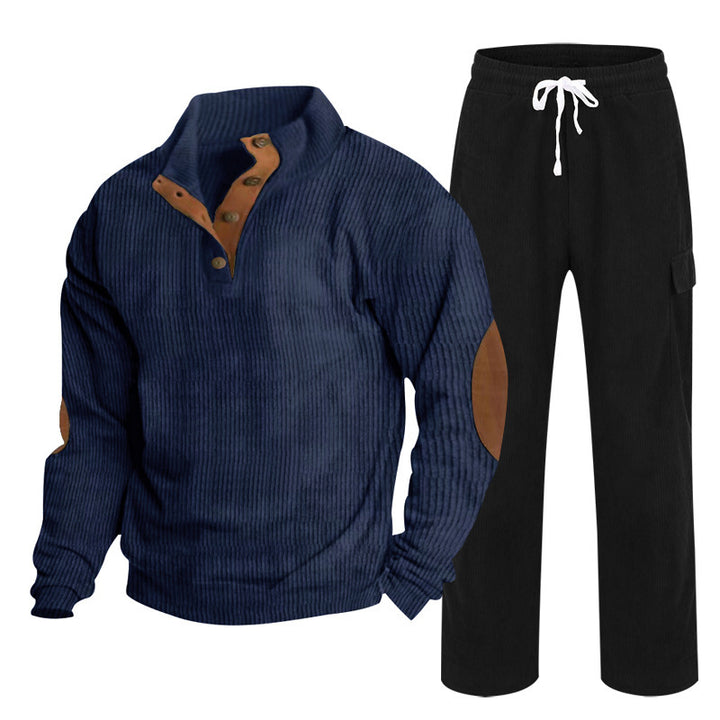 Herren nan Strick-Freizeitset mit Knopfleiste und Ellenbogenaufnähern sowie Cord-Cargohose Echo Archiv