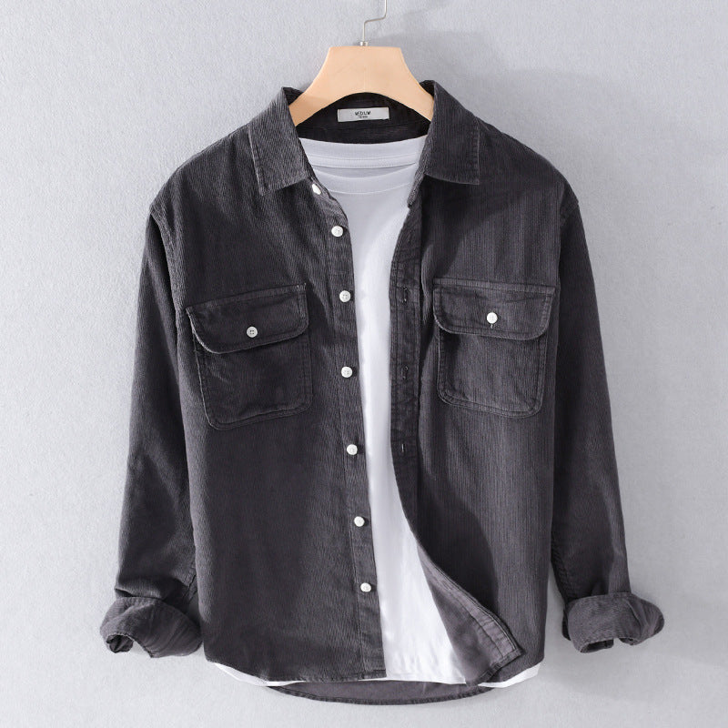 Herren Feincord-Hemdjacke im Worker‑Stil mit doppelten Brustpatten und entspanntem Schnitt Echoarchiv