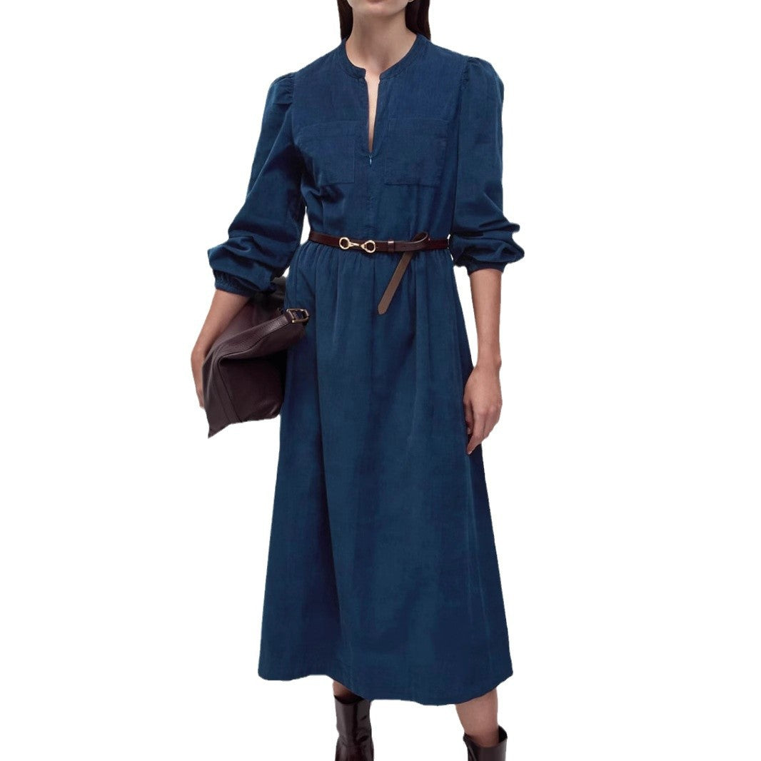 Damen Langes Cordkleid mit geraffter Taillennaht, Brusttaschen und kurzem Reißverschluss – Avérine