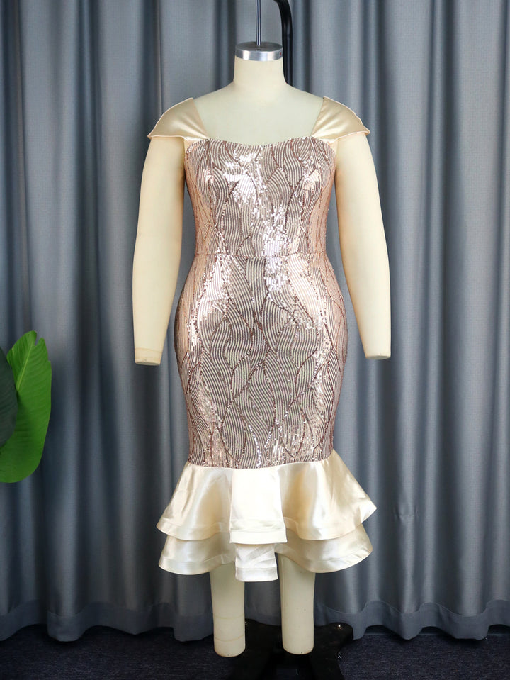 Damen Elegantes Abendkleid mit schimmernden Pailletten und femininem Rüschensaum Echo Archiv