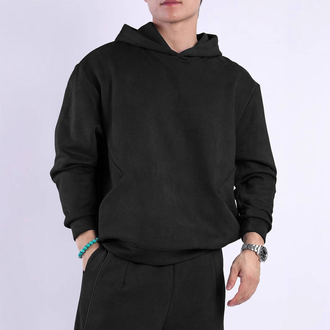 Herren Kapuzensweatshirt aus weichem Fleece-Material mit innovativen Details Echoarchiv