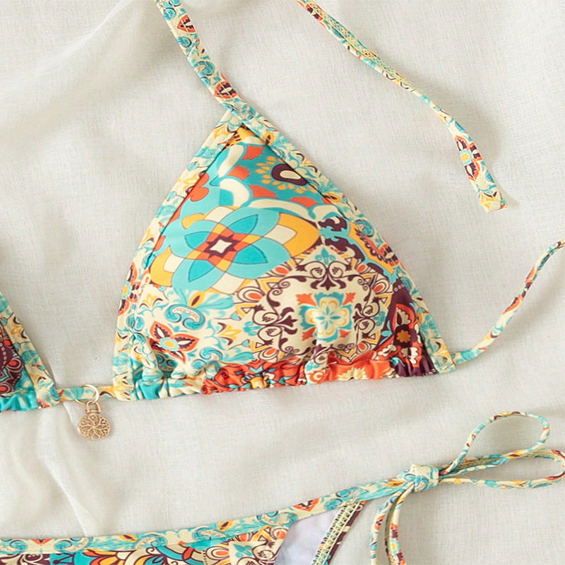 Damen Triangel-Bikini mit floralem Muster und eleganten Bindebändern Echo Archiv