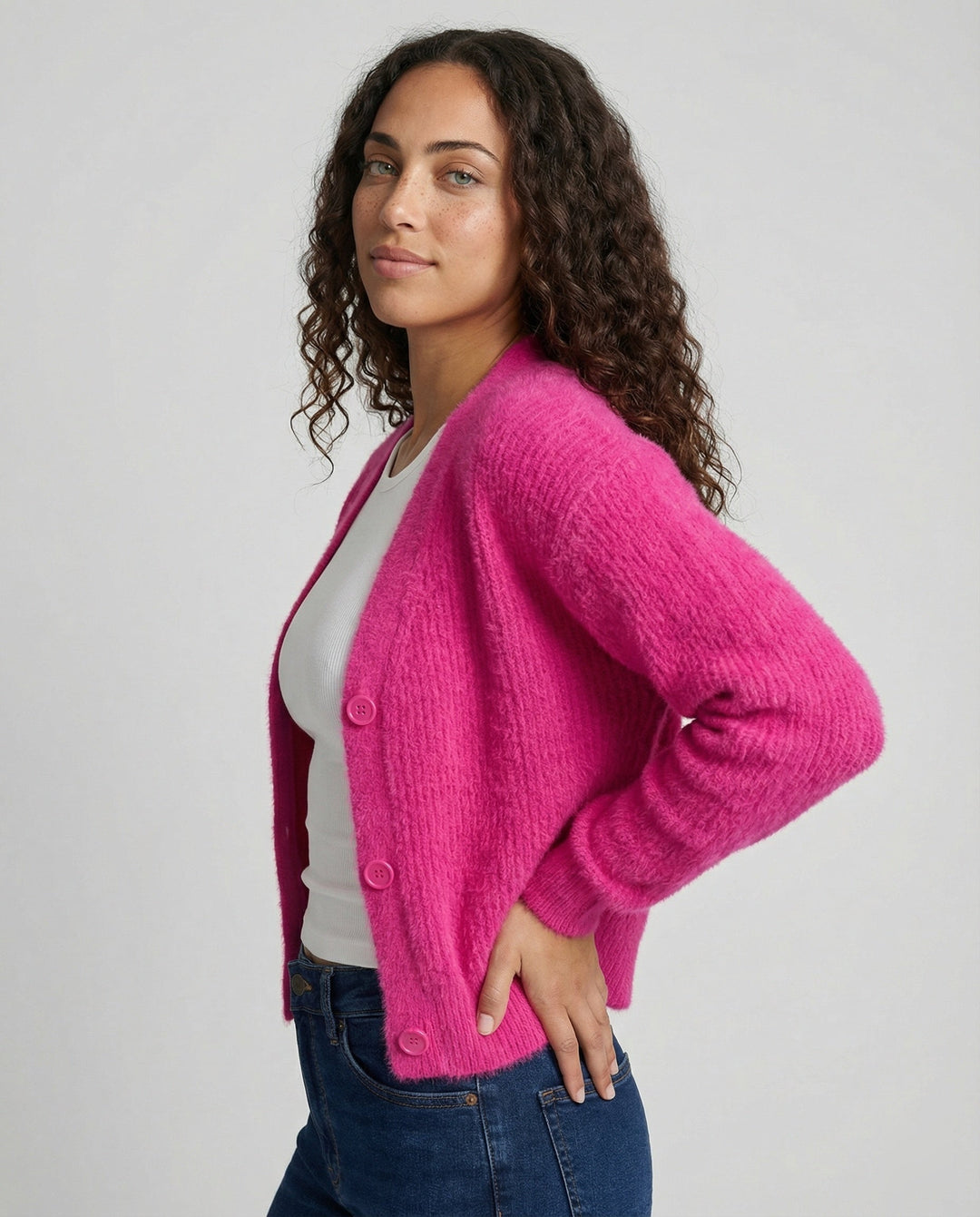 Damen Flauschiger V-Ausschnitt Cardigan mit Knopfdetail Echoarchiv