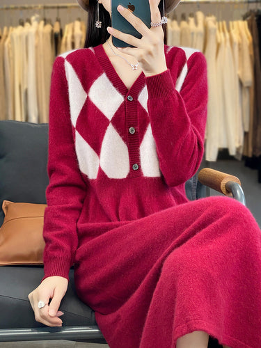 Damen Strick-Set mit V-Cardigan Rautenmuster und tailliertem Midirock Echoarchiv