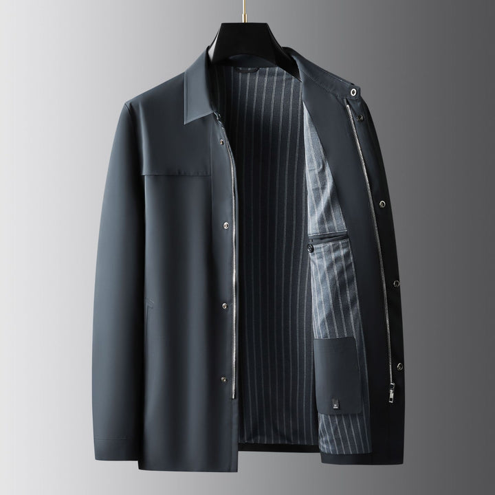 Herren modische Übergangsjacke mit praktischen Taschen und sportlichem Kragen Echoarchiv