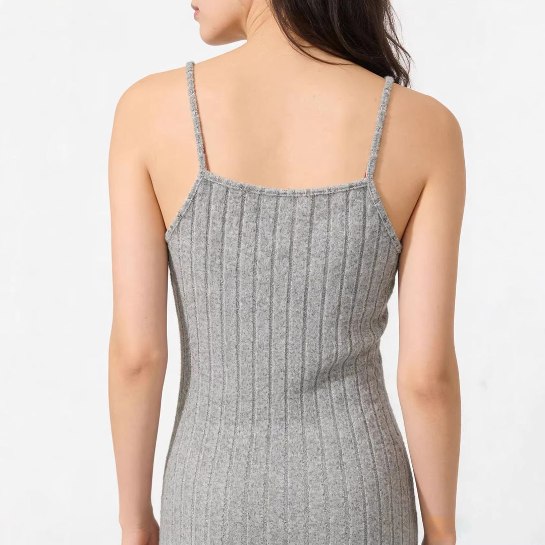 Damen Figurbetontes Strickkleid mit passender Strickjacke Echo Archiv