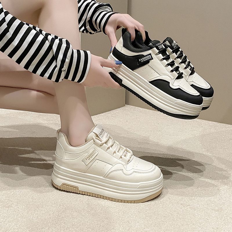 Damen Sneakers mit modernem Plateau-Design und atmungsaktiver Innenstruktur Echo Archiv
