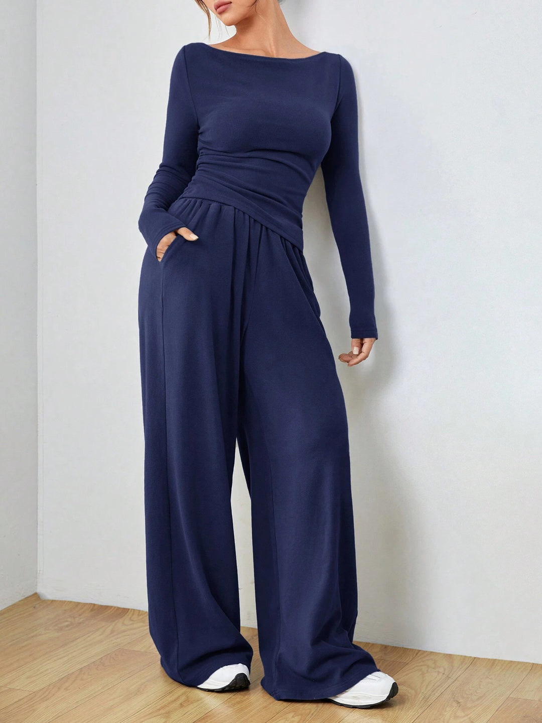 Damen Lässiges Two‑Piece Lounge‑Set mit U‑Boot‑Ausschnitt, taillierter Drapierung und weitem Palazzohose Echo Archiv
