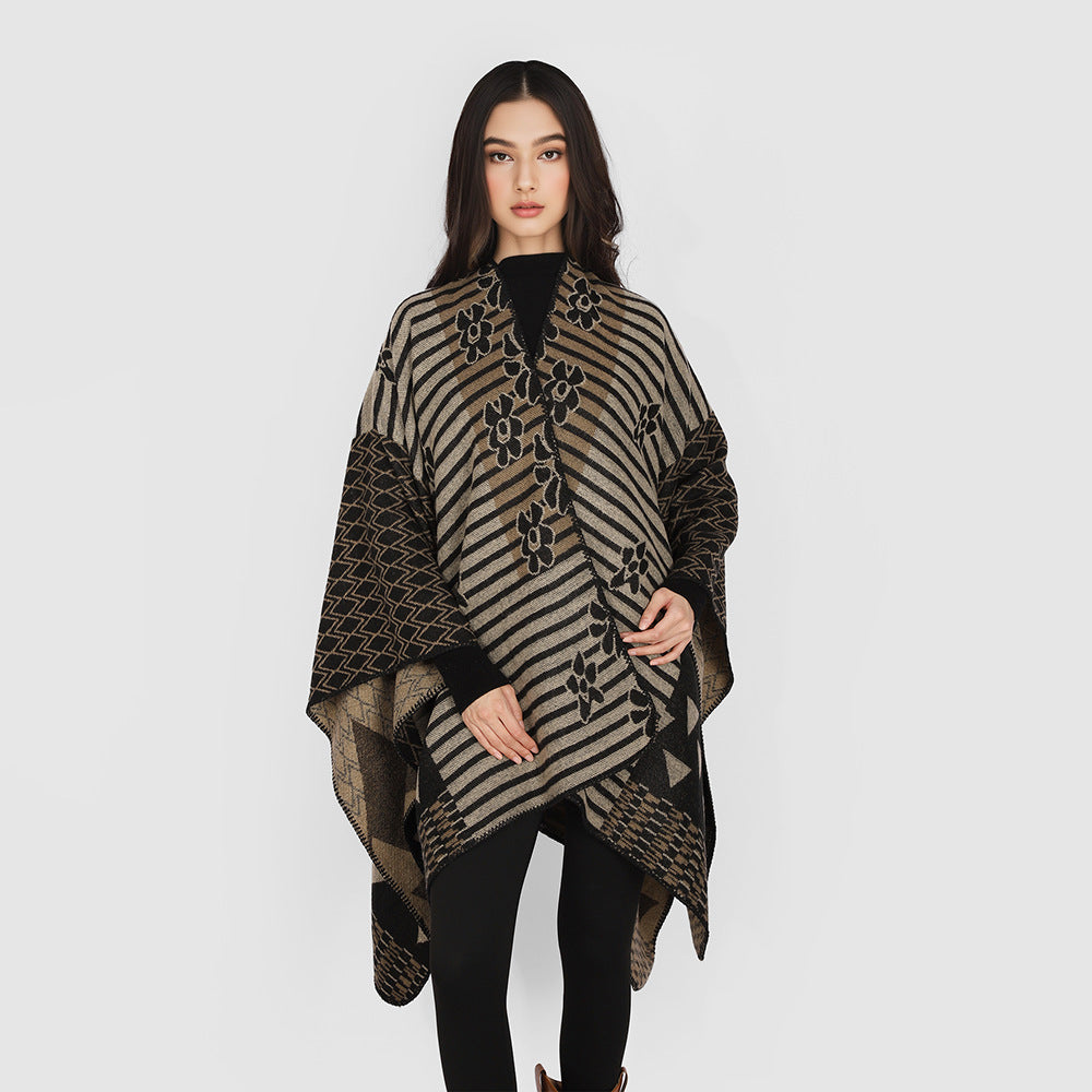 Damen Oversize Jacquard‑Ruana im Ethno‑Patchwork‑Design – Avérine