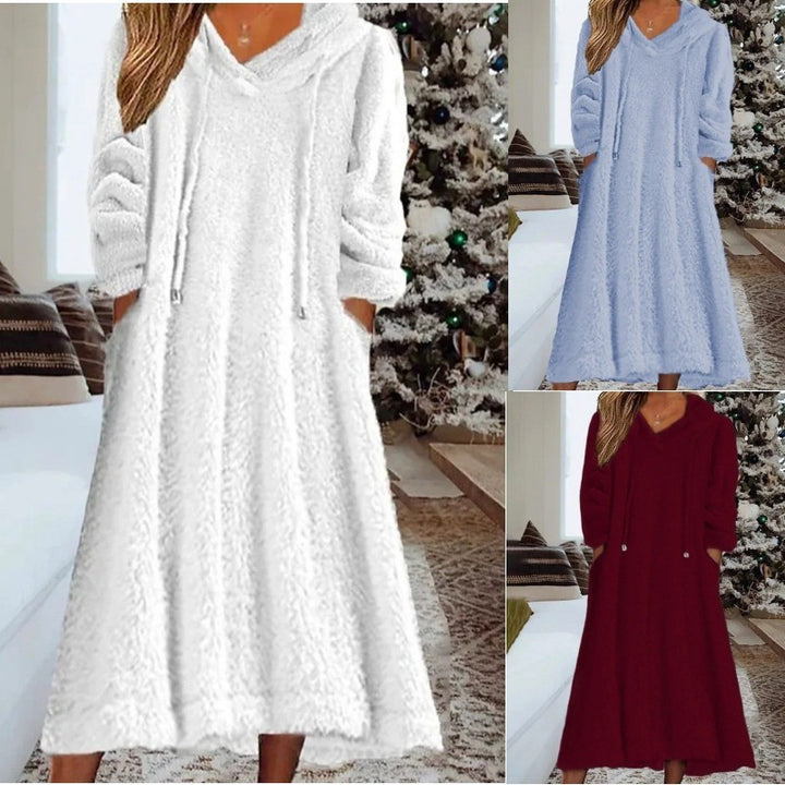 Damen Maxikleid aus Teddy-Fleece mit Kapuze, V-Ausschnitt und Eingrifftaschen Echo Archiv