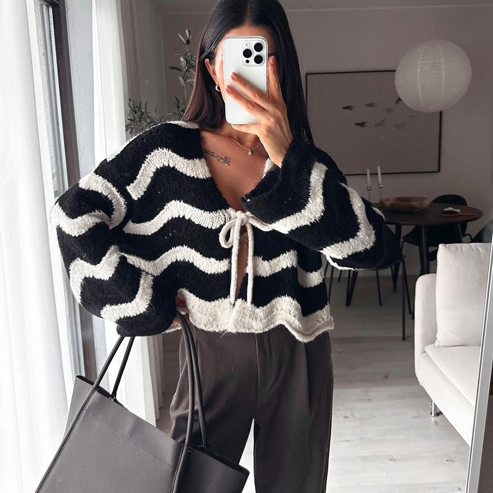 Damen Kuscheliger Kurz-Cardigan mit Zickzack-Textur, Bindeband & Oversize-Ärmeln – Veloura