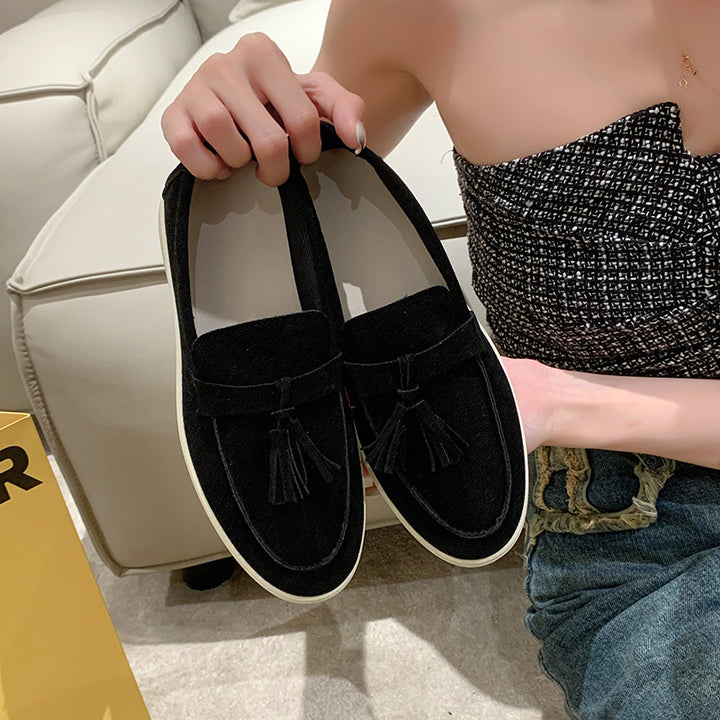 Damen Slipper mit Quasten aus Veloursleder und rutschfester Gummisohle Echo Archiv