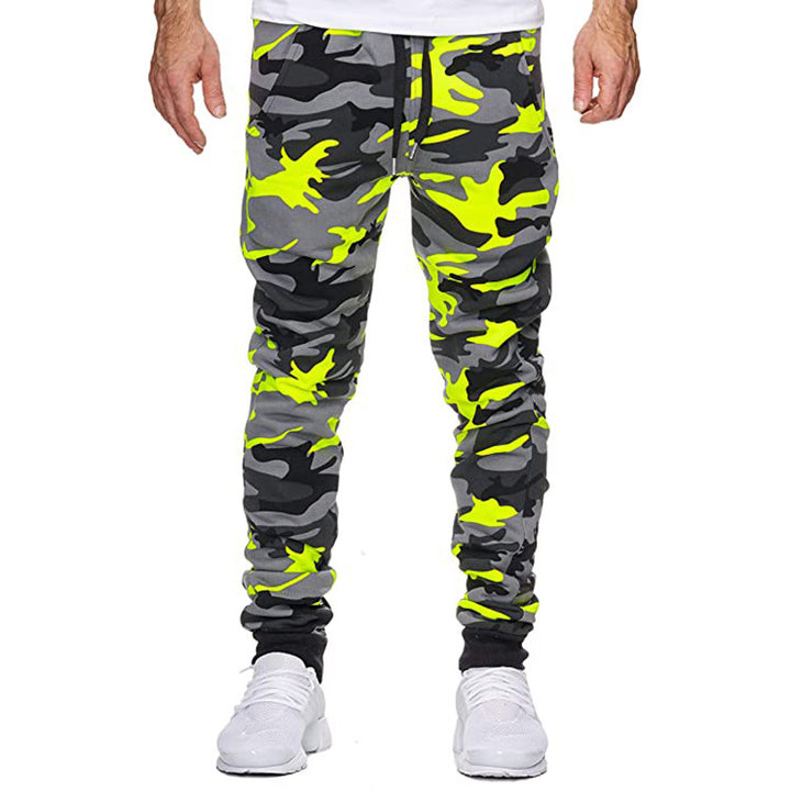 Herren Cargohose mit trendigem Camouflage-Design und elastischem Bund Echoarchiv