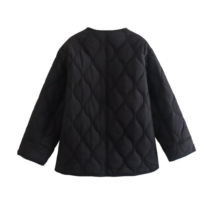 Damen nan gesteppte Oversize Jacke mit Rundhalsausschnitt und organischer Rautensteppung Echo Archiv