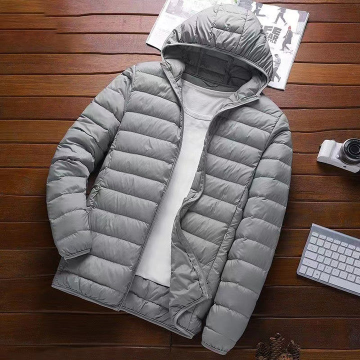 Herren nan ultraleichte Kapuzen-Steppjacke mit Packfunktion und winddichtem Shell Echo Archiv