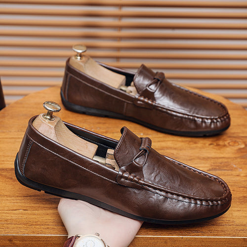 Herren Elegante Mokassins mit feinen Details Echo Archiv