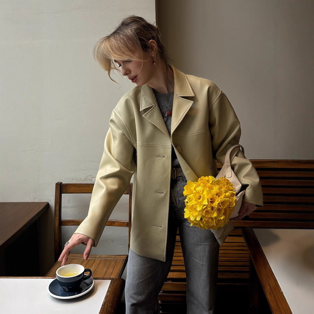 Damen Boxy Oversize Blazerjacke aus veganem Lederimitat mit überschnittener Schulter Echoarchiv