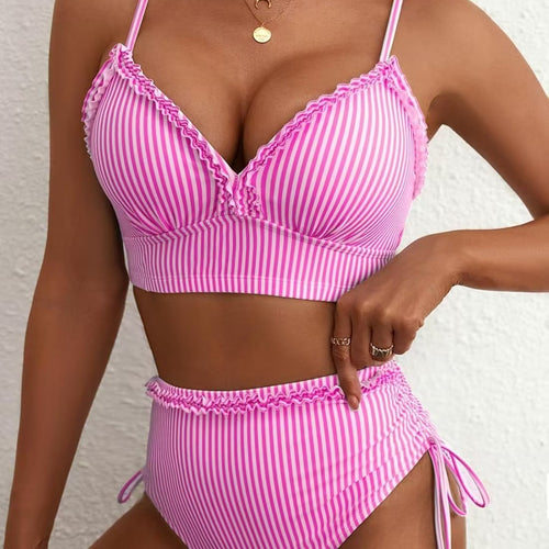 Damen Hochgeschnittener Bikinischnitt mit Rüschen Echo Archiv