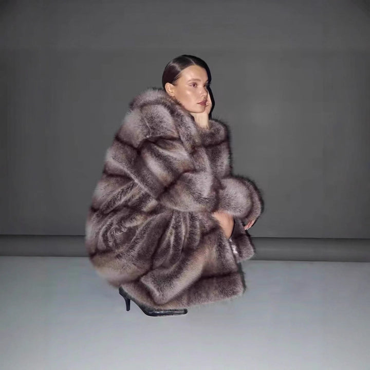 Damen Luxuriöser Oversize-Kunstpelzmantel mit Kapuze und satiniertem Futter Echo Archiv