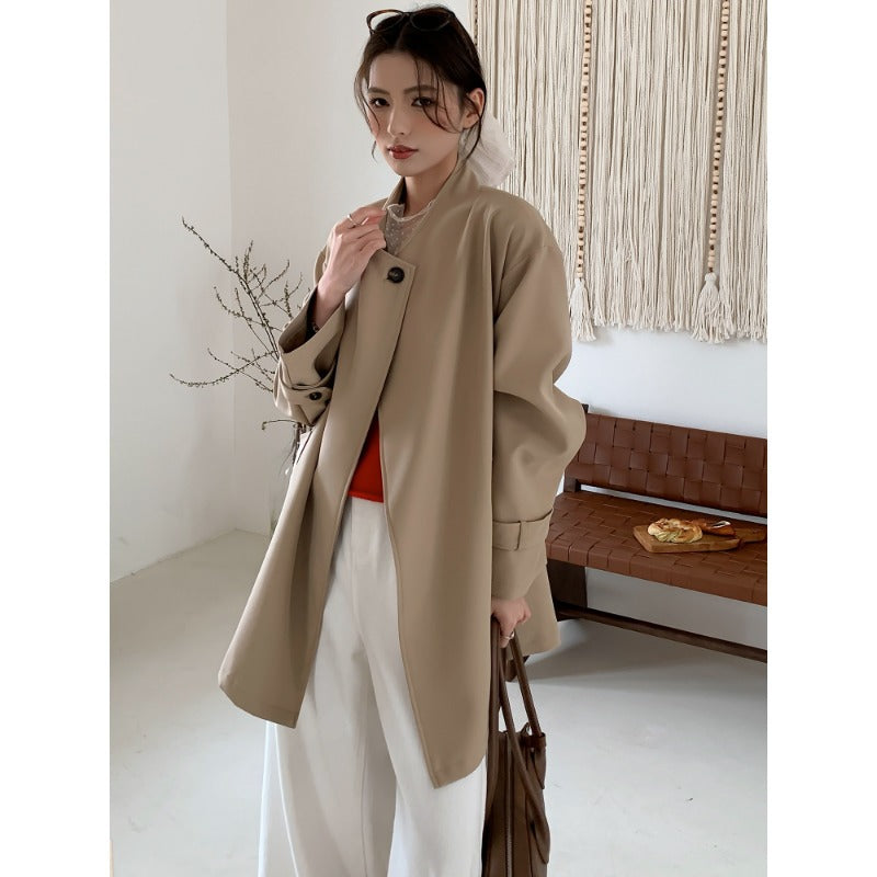 Damen Kurzer Oversize-Mantel mit Bindegürtel, breiten Pattentaschen und legerer Schulter Echoarchiv