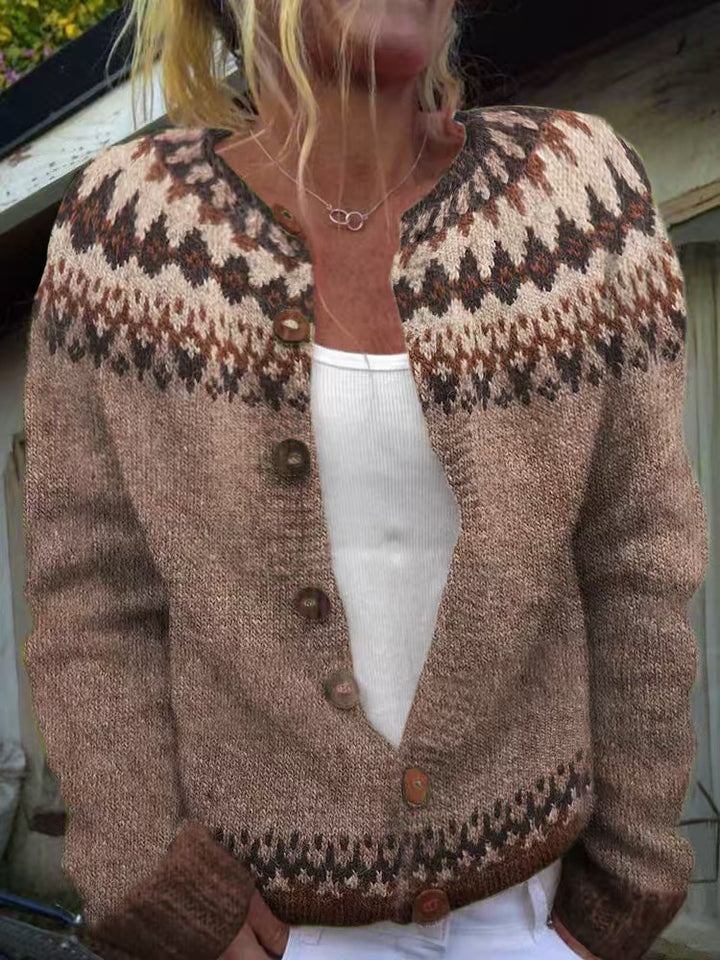 Damen nan gemusterte Strickjacke mit Rundpasse, Holzknöpfen und Eingrifftaschen Echo Archiv