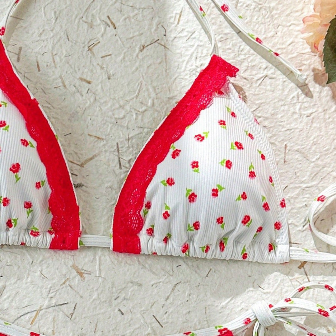 Damen Triangel-Bikini mit verspieltem Erdbeer-Muster Echo Archiv