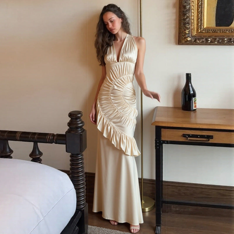 Damen Elegantes Maxikleid mit asymmetrischem Schnitt und raffinierten Drapierungen Echo Archiv