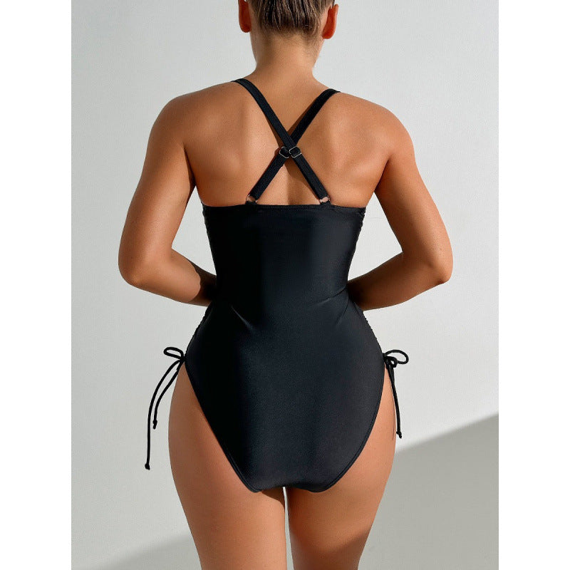 Damen Einteiler Badeanzug mit buntem Quasten-Detail Echo Archiv