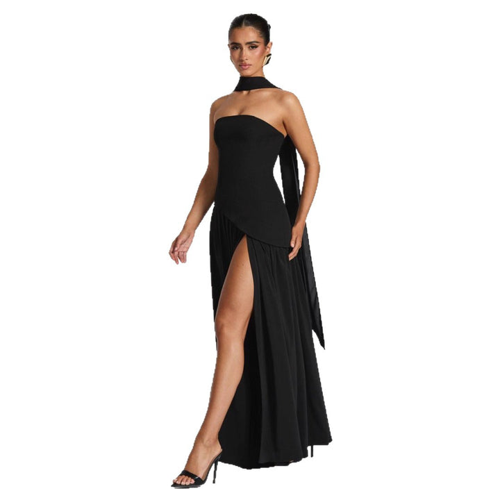 Damen Hochwertiges Abendkleid mit asymmetrischem Schnitt und elegantem Schlitz Echo Archiv