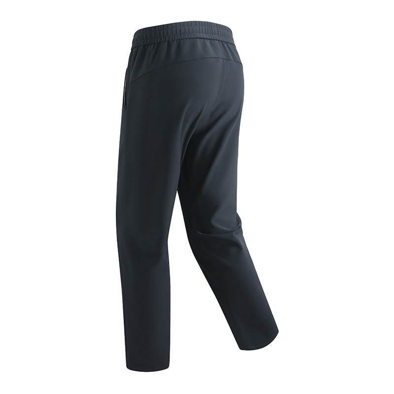Herren Slim-Tapered Performance-Jogginghose aus wasserabweisendem Funktionsstoff mit elastischem Kordelbund & verdeckten Reißverschlusstaschen Echoarchiv