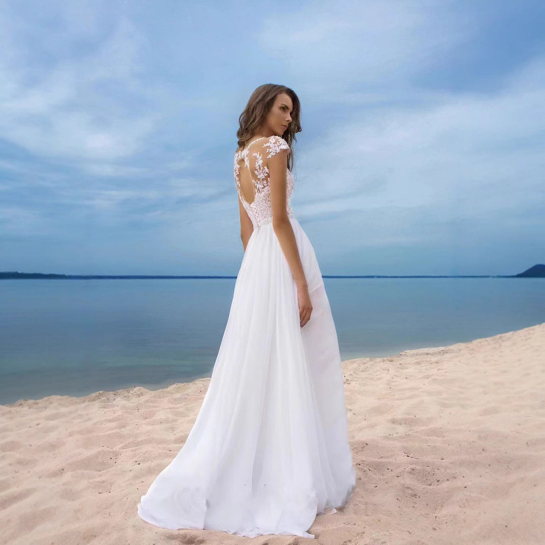 Damen Hochzeitskleid mit elegantem Spitzenoberteil und schwingendem Rock Echoarchiv