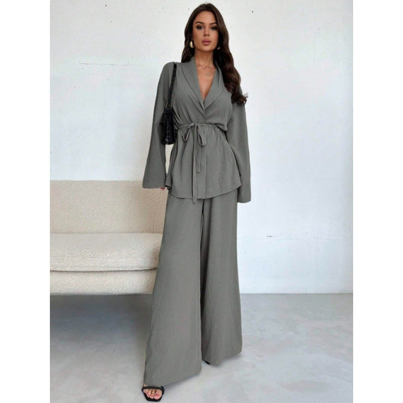 Damen Eleganter Wickel-Jumpsuit mit weitem Palazzo-Bein Echo Archiv