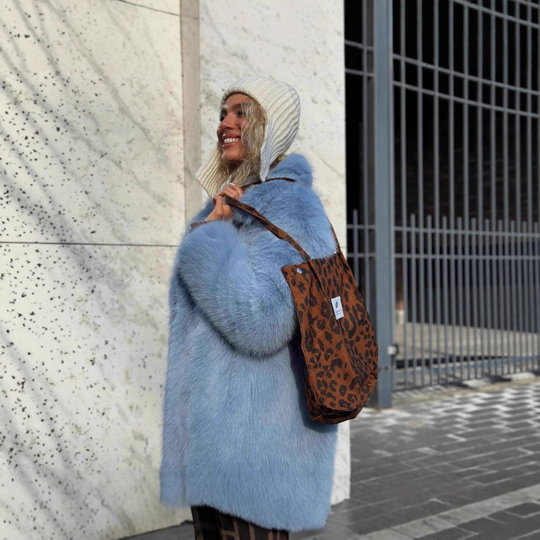 Damen Kurzer luxuriöser Kunstpelzmantel mit voluminösem Schalkragen und Boxy‑Silhouette Echo Archiv