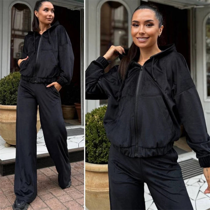 Damen Velours-Zip-Kapuzenjacke mit Marlene-Jogginghose Lounge-Set – Auréline