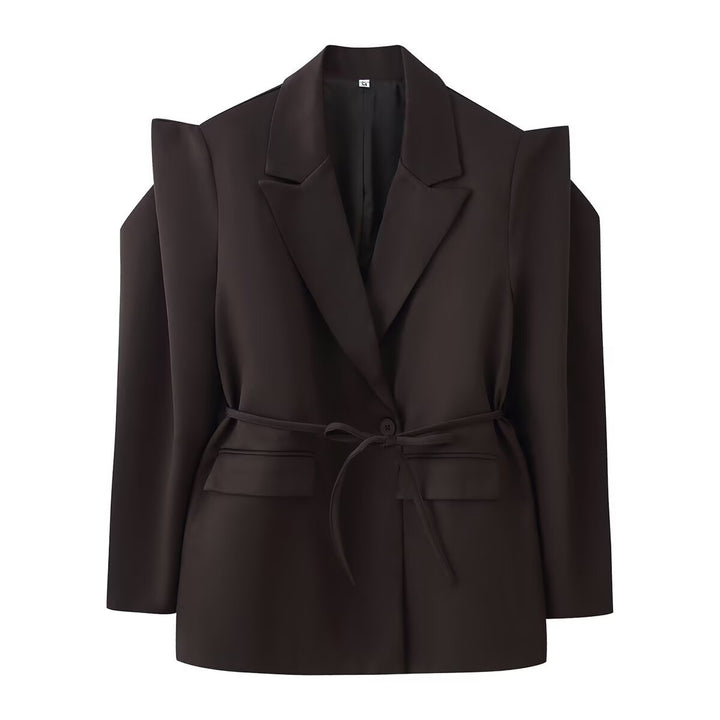Damen Blazer mit Cut-Out‑Schultern, Taillengürtel und Pattentaschen Echoarchiv