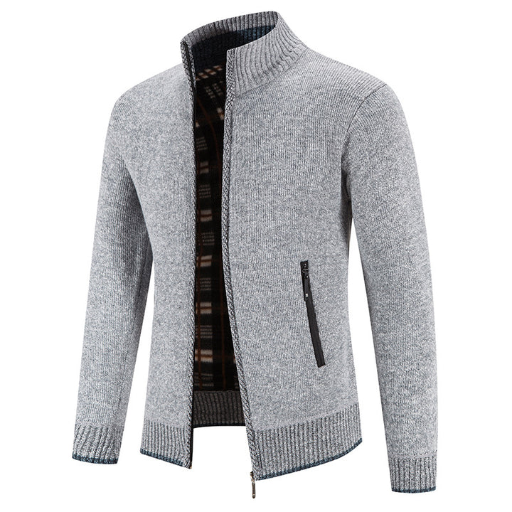 Herren Strickjacke mit hohem Kragen und praktischen Reißverschlusstaschen Echoarchiv