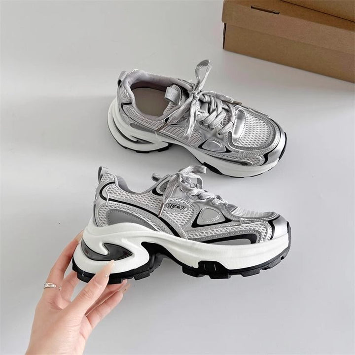 Damen Skulpturale Platform‑Sneaker mit Multi‑Layer Mesh‑ und PU‑Mix – Névara