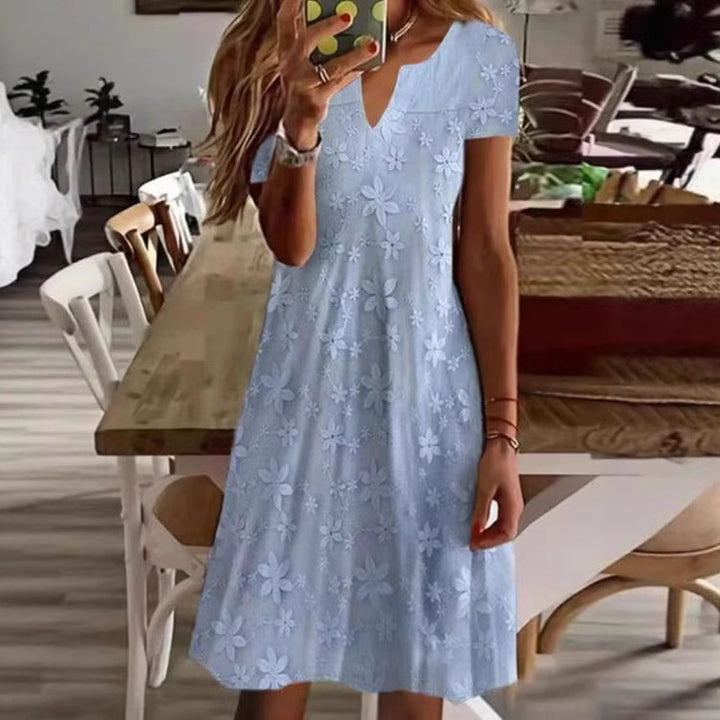 Damen nan knielanges A-Linien-Kleid aus Baumwollmix mit besticktem Broderie-Overlay, kurzen Ärmeln und V-Ausschnitt Echo Archiv