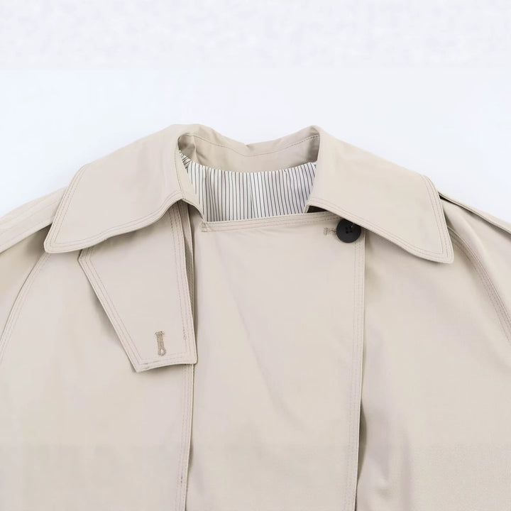 Damen Kurz-Trenchcoat mit Taillengürtel und Cape-Detail Echoarchiv