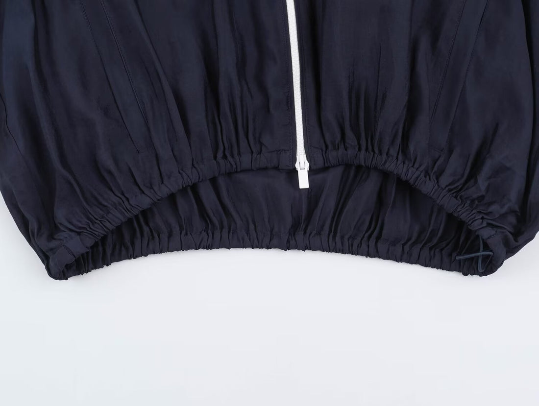 Damen Cropped Windbreaker-Jacke mit hohem Funnelkragen, Kontrastpaspel und elastischem Saum Echoarchiv