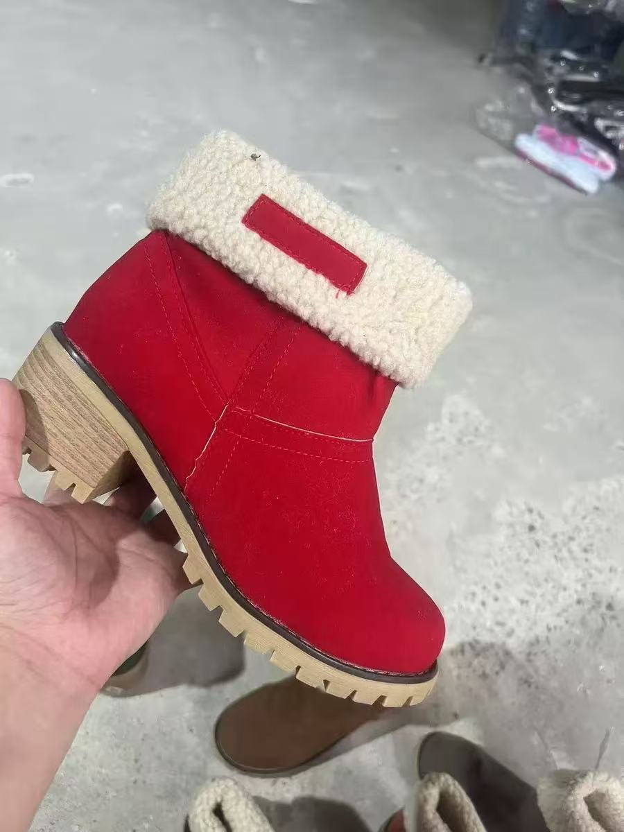 Damen Gefütterte Ankle-Boots mit Lammfell-Umschlag und profiliertem Blockabsatz Echoarchiv