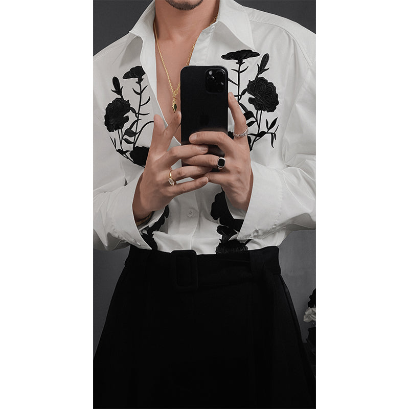 Herren Elegantes Langarmhemd mit floraler Stickerei Echoarchiv