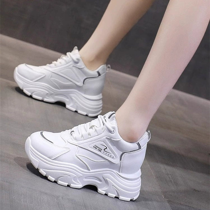 Damen Chunky Sneakers mit atmungsaktiver Mesh-Oberfläche und dämpfender Sohle Echo Archiv