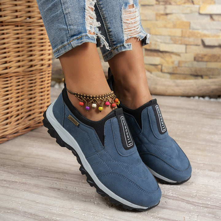 Damen  robuste Slip-On Outdoor-Sneaker mit Wildlederoptik, elastischem Schaft und profilierter Traktorsohle Echo Archiv