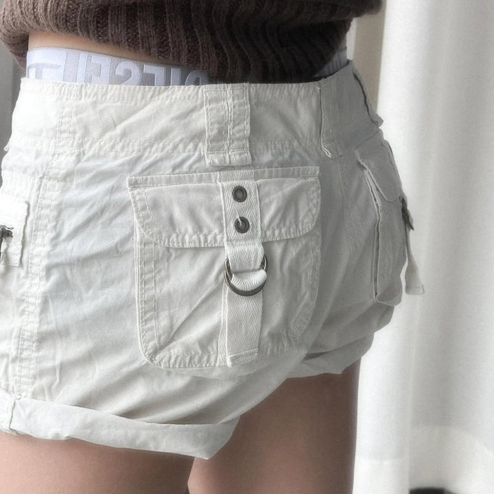 Damen leichte Shorts mit praktischen Reißverschlusstaschen Echo Archiv