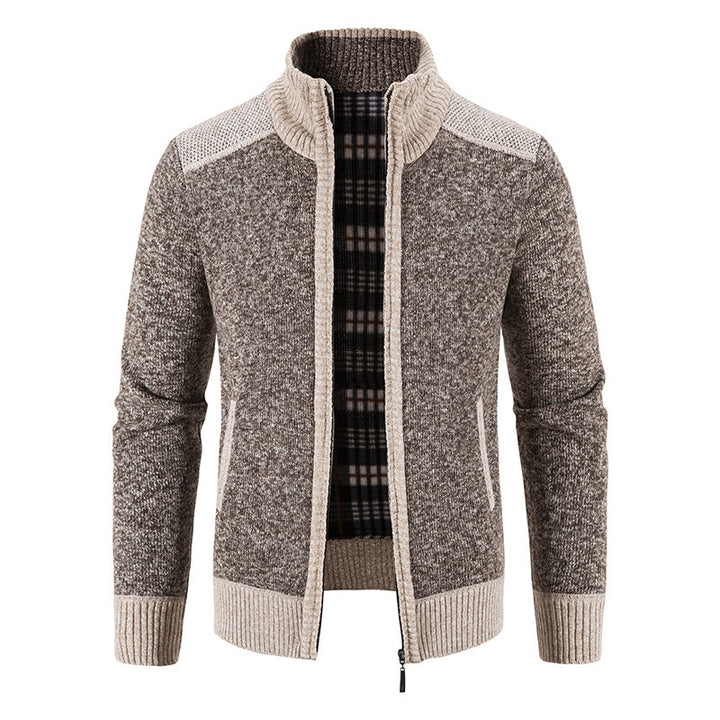 Herren Strickjacke mit hohem Kragen und eleganten Details Echoarchiv